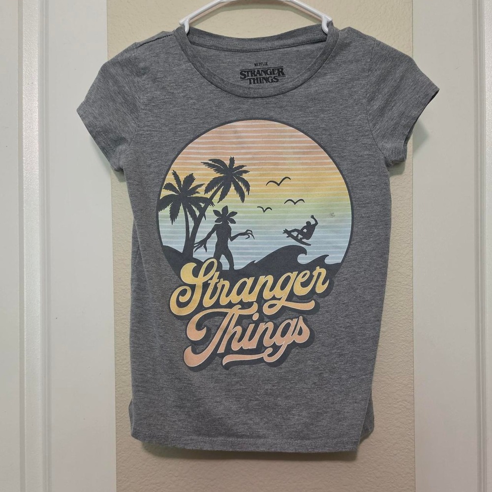 Netflix Stranger Things Kids Gray Graphic Tee Sunset Demogorgon Surfing XL 14/16